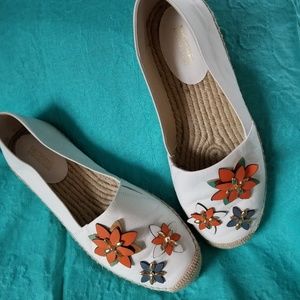 Michael Kors Heidi Espadrilles, size 7.